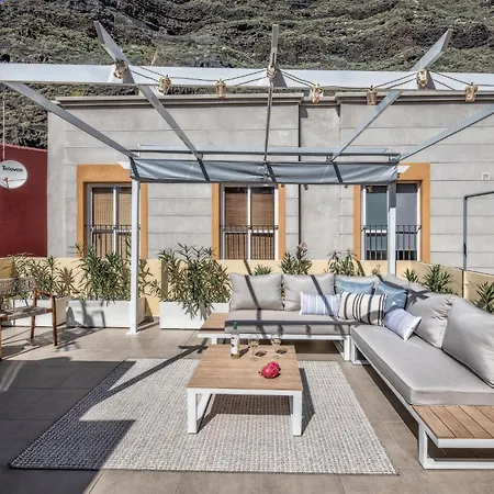 Holiday home Casa El Puerto By Huskalia Tazacorte